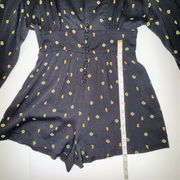 Free People Love Grows Black Geometric Print Long Slv Keyhole Romper Playsuit S - Picture 10 of 16